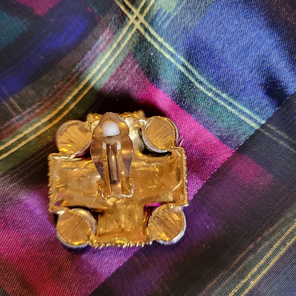 Vintage Elaine Gold Scarf ~ Jewel Tones 70s(?) & single clip earring ~ Art deco-